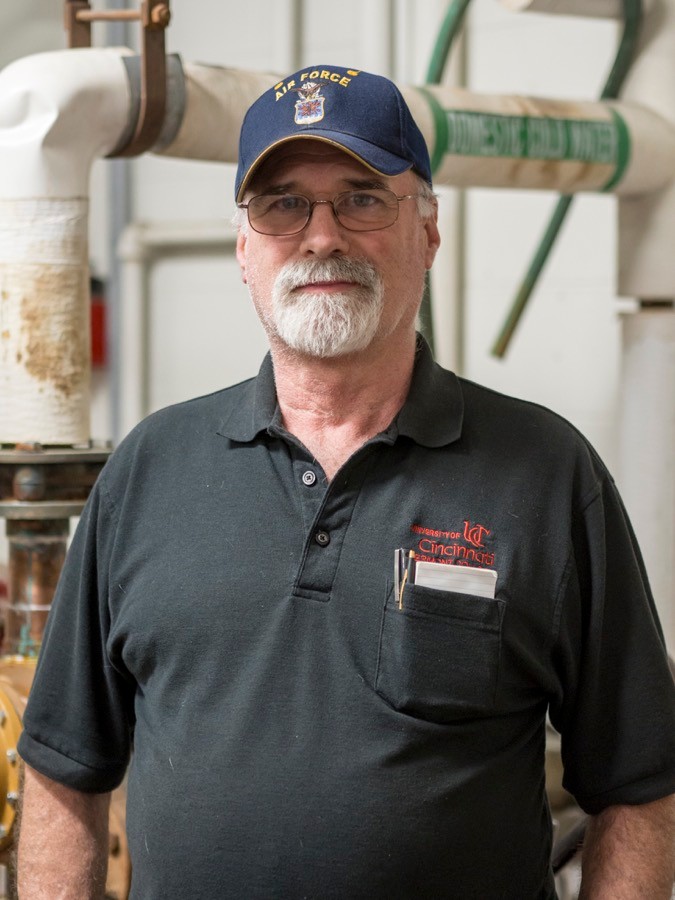 Headshot of Dennis Henderson