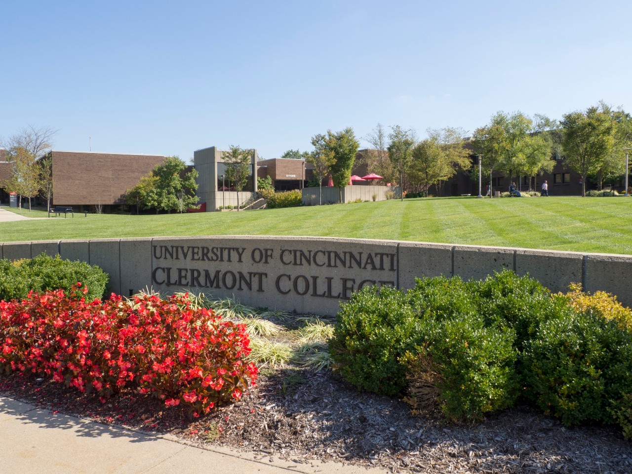 UC Clermont campus sign