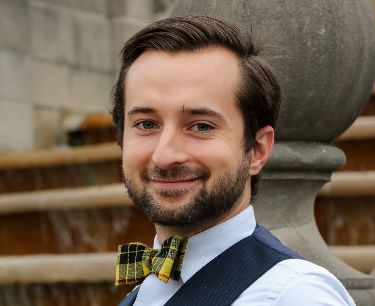 Headshot of Izzy Corso-Phinney